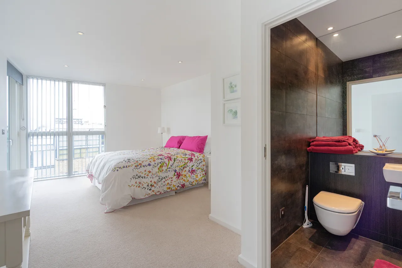 Malthouse Court, Brentford, TW8, photo 3