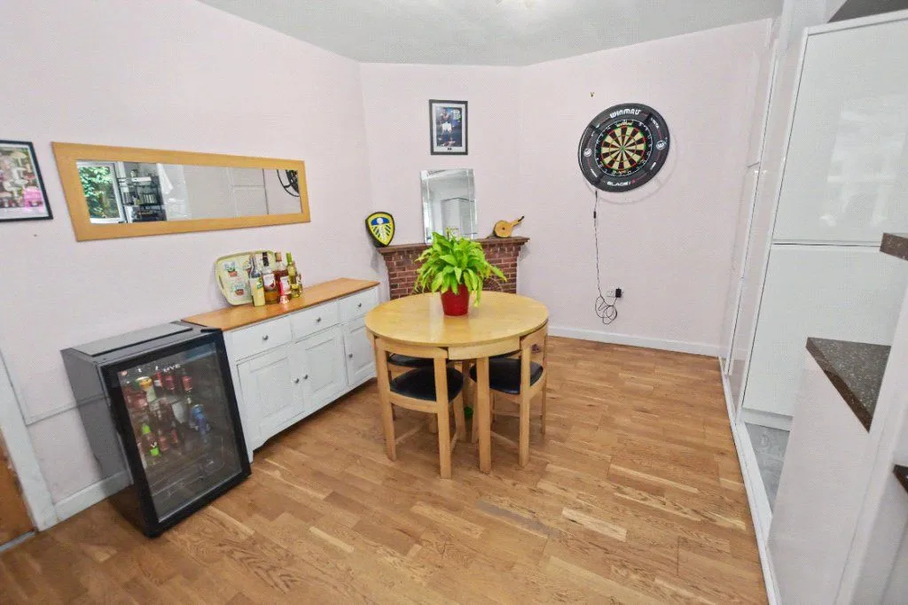 Armley Grange Walk, Leeds, LS12, photo 14