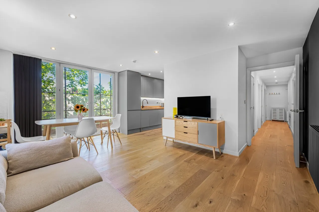 2 bed flat for sale, Coleman Fields, Islington, N1