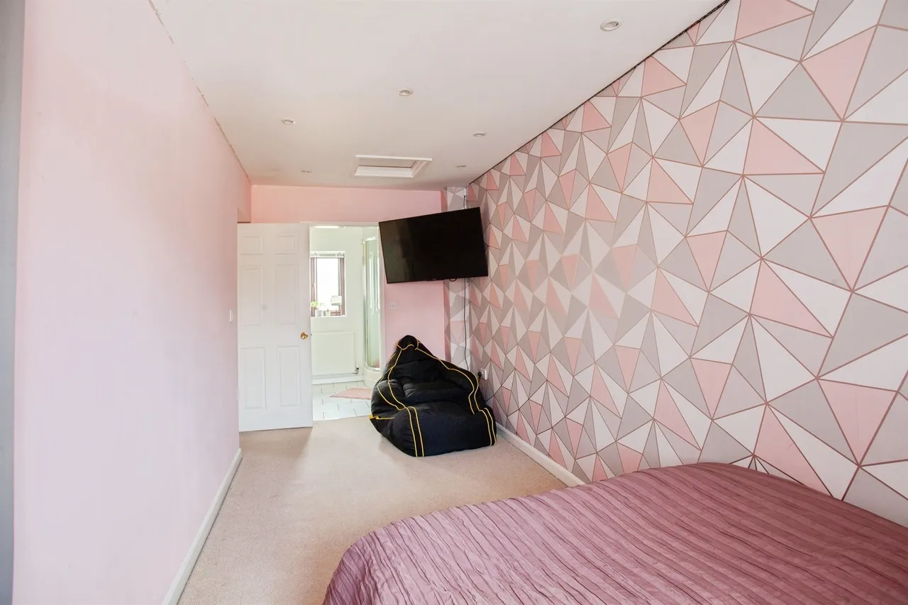 Windsor Drive, Mexborough, photo 9