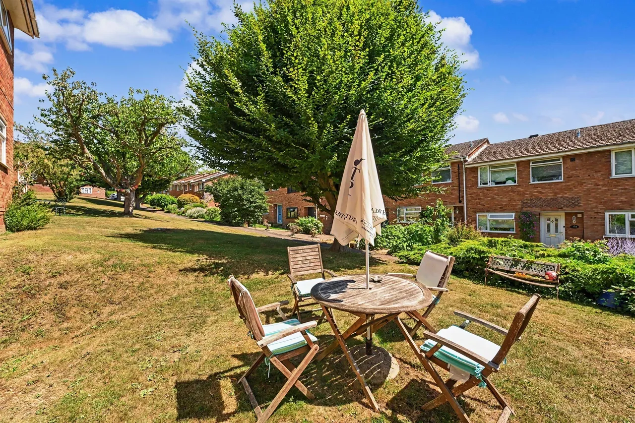 Chiltern Park Avenue, Berkhamsted, HP4, photo 11