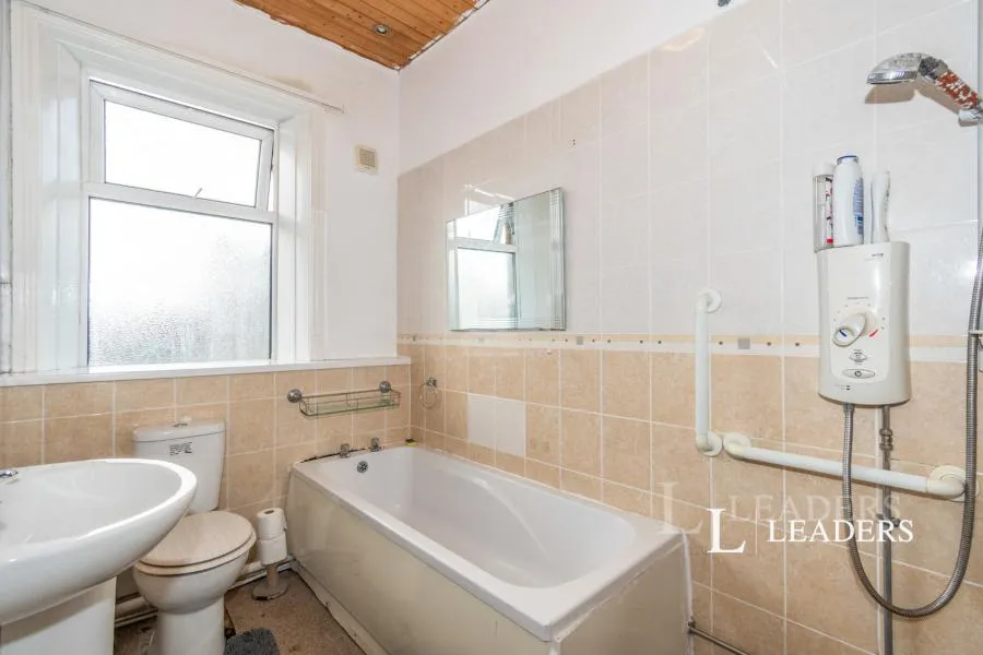Westfield Terrace, Bradford, BD2, photo 10