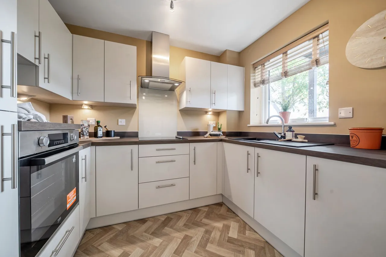 2 bed property for sale, Palmers Fields Avenue, Chichester, PO19