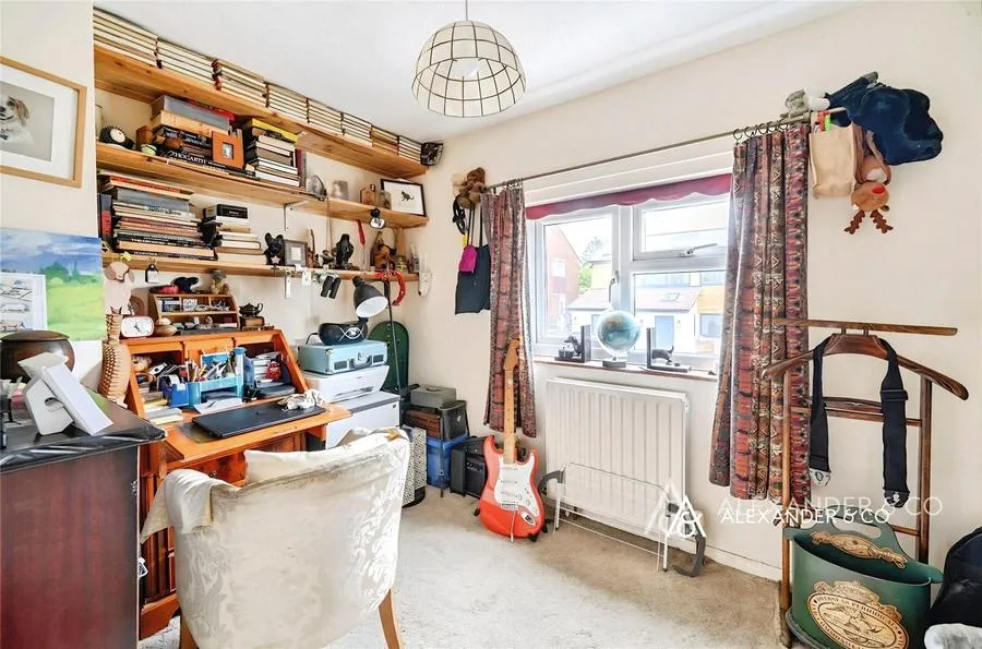 Spring Lane, Great Horwood, MK17, photo 12