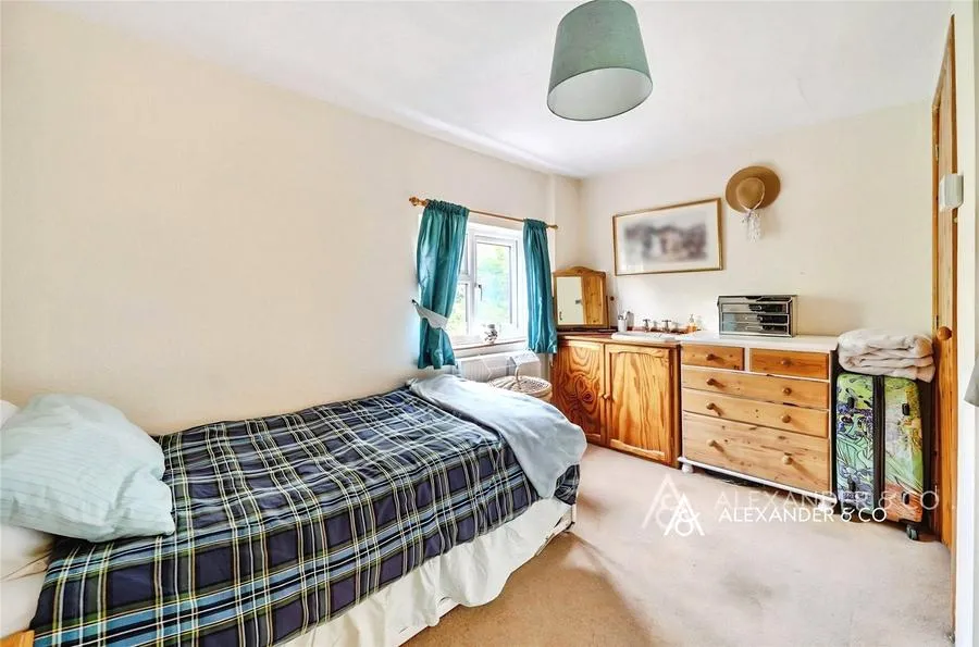 Spring Lane, Great Horwood, MK17, photo 18