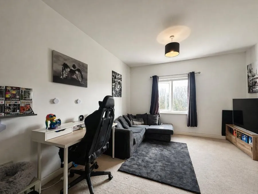 Skippetts Gardens, Basingstoke, RG21, photo 2