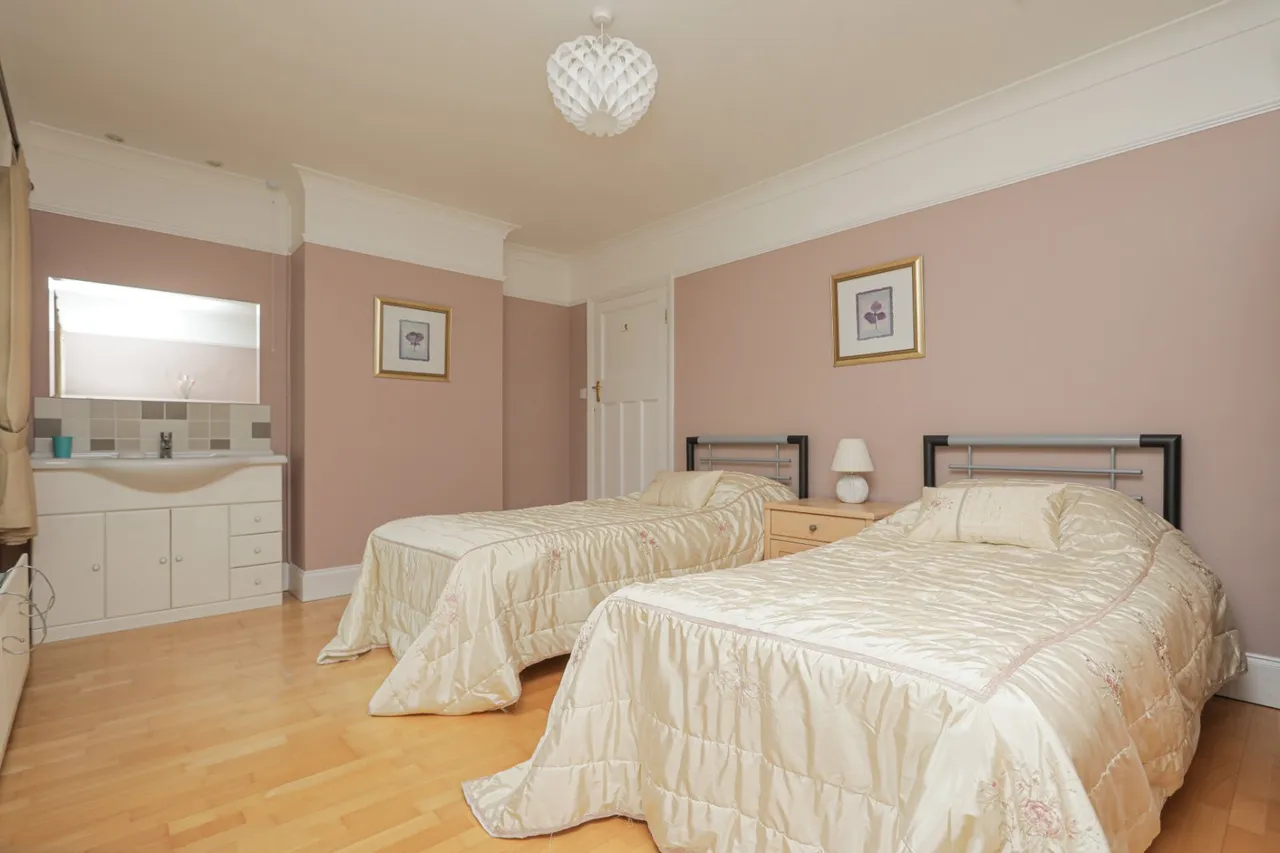 Avereng Road, Folkestone, CT19, photo 12