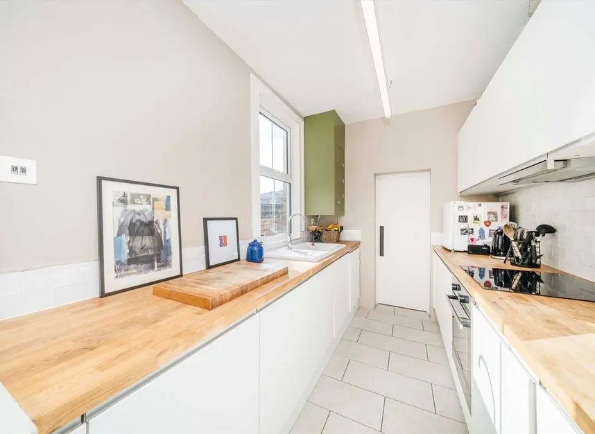 Douglas Villas, Kingston Upon Thames, KT1, photo 3
