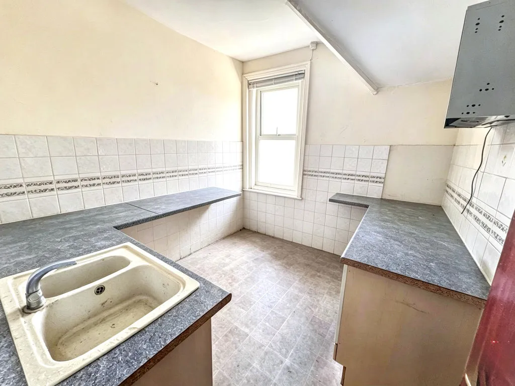 109 Belle Vue Road, Southbourne BH6 3DW, photo 3