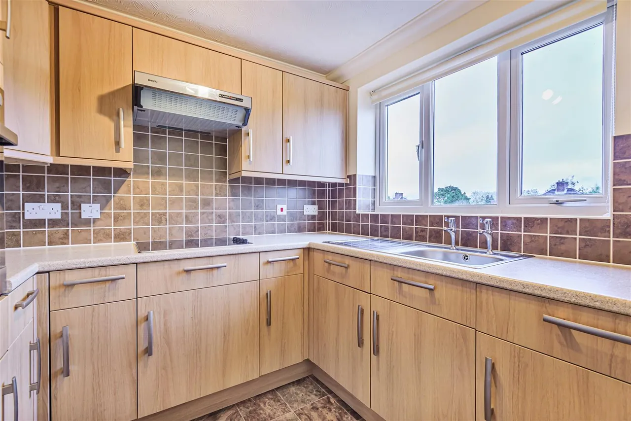 Cornyx Lane, Solihull, B91, photo 2