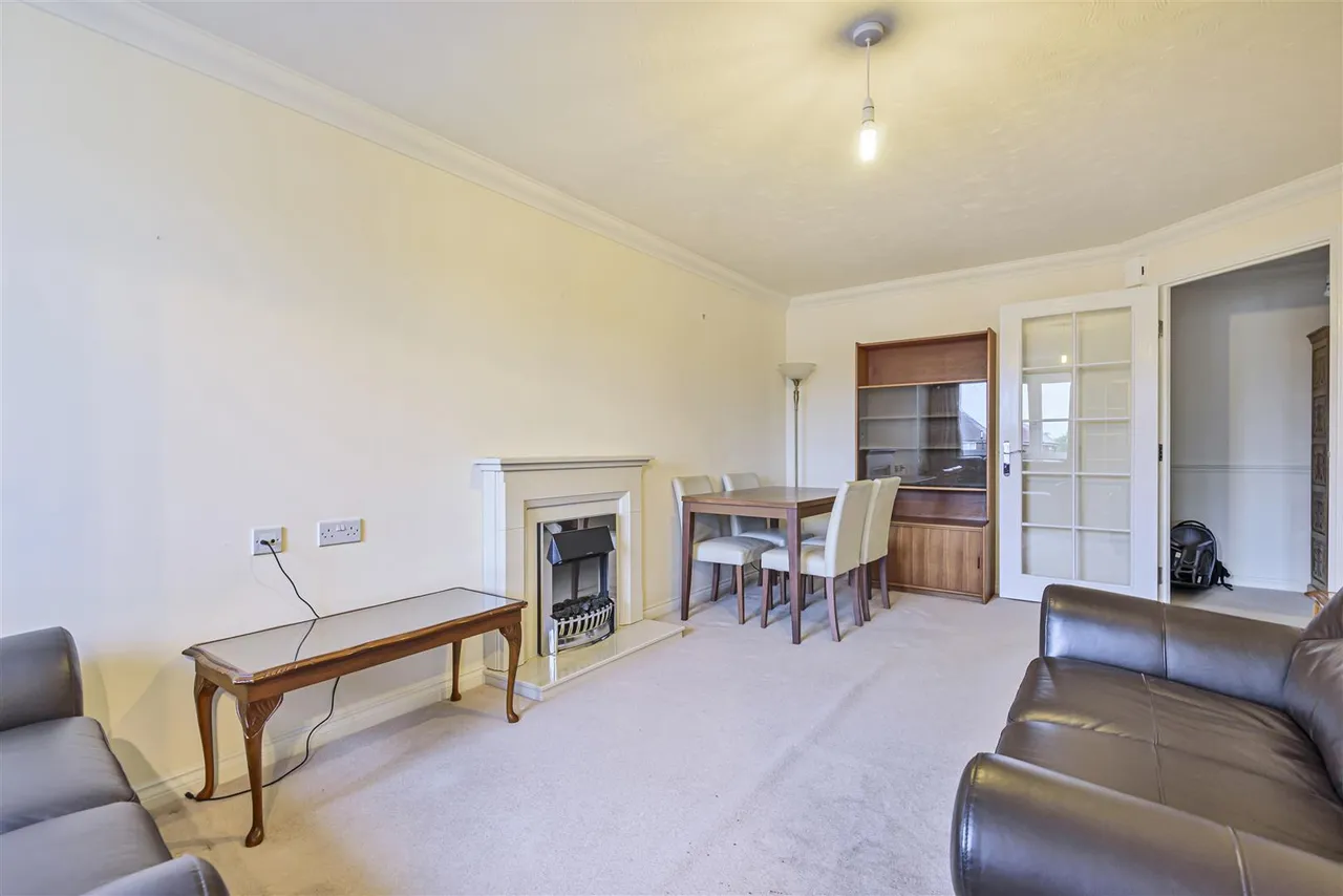 Cornyx Lane, Solihull, B91, photo 3