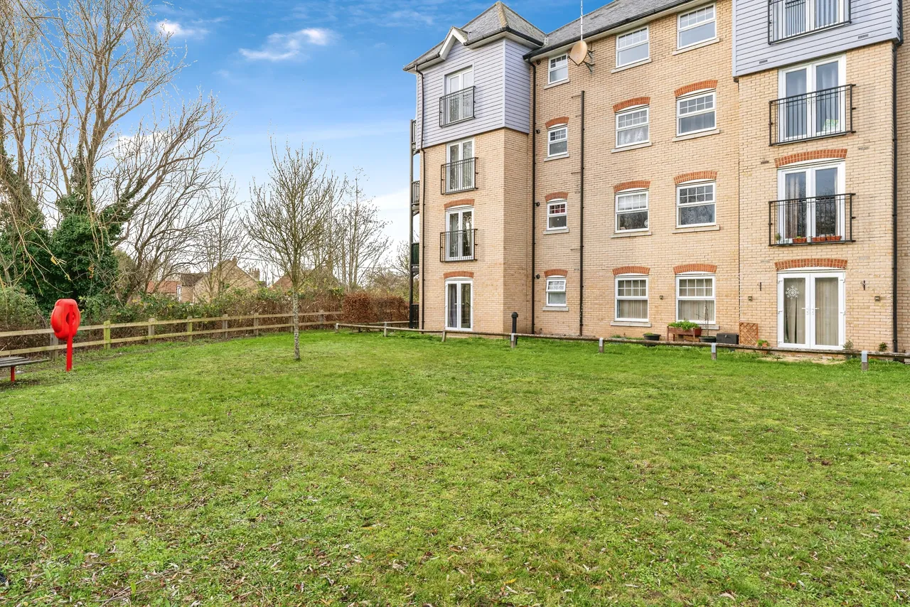 2 bed flat for sale, Dobede Way, Ely, CB7