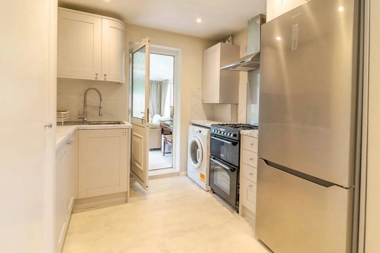 Silicon Court, Shenley Lodge, Milton Keynes, MK5, photo 4