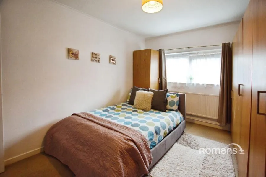 Braybourne Close, Uxbridge, UB8, photo 5