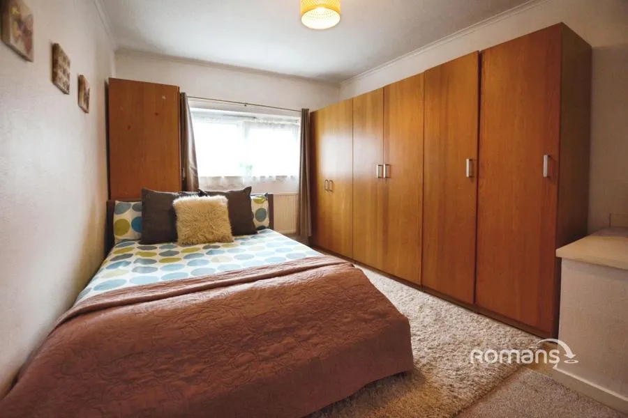 Braybourne Close, Uxbridge, UB8, photo 4