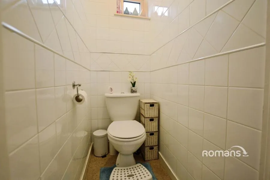 Braybourne Close, Uxbridge, UB8, photo 8