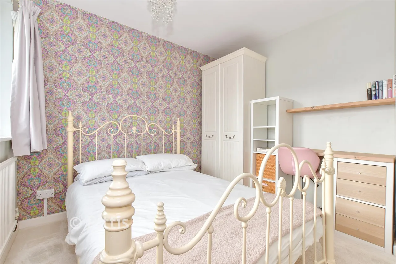 Mountbatten Drive, Newport, PO30, photo 9