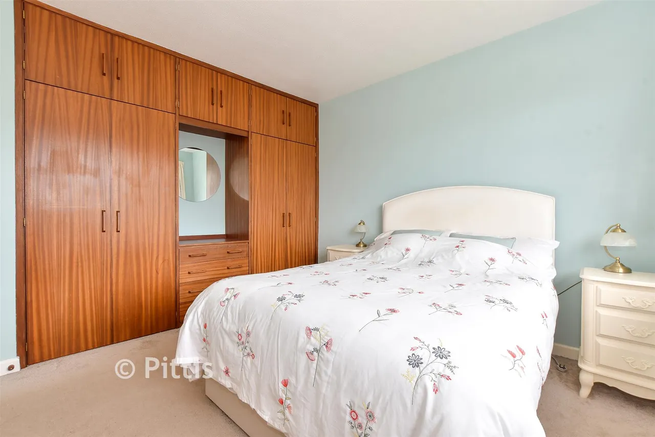 Mountbatten Drive, Newport, PO30, photo 8