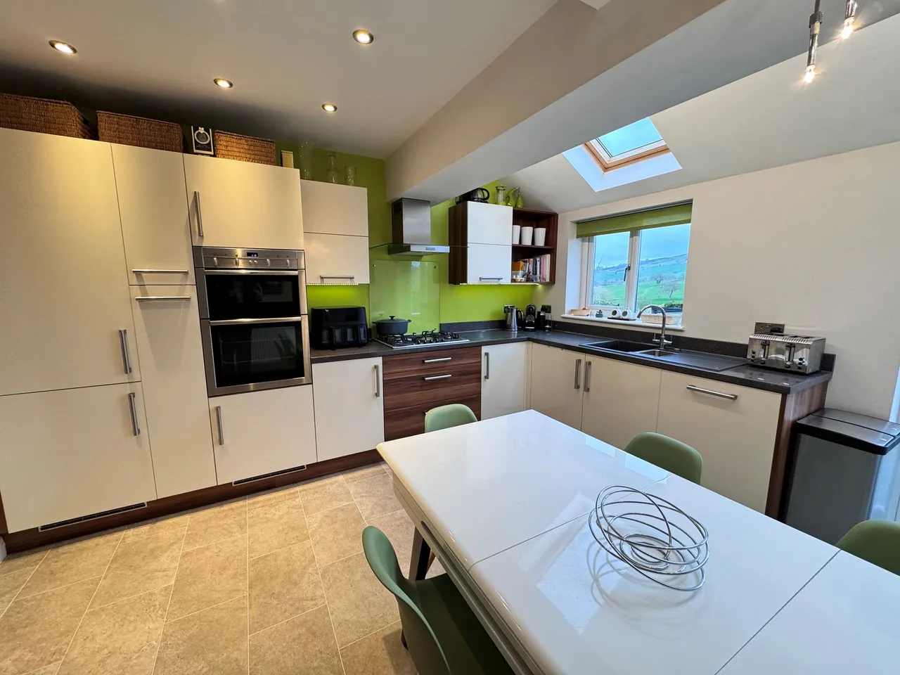 Manchester Road, High Peak, photo 7