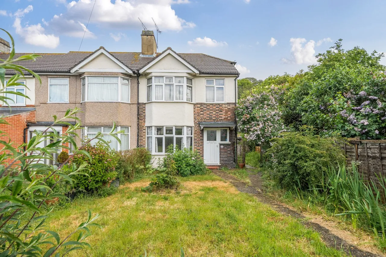 3 bed house for sale — Woodbrook Road, SE2