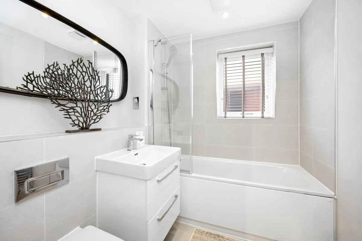 Brooklands Grove, Weybridge, KT13, photo 13