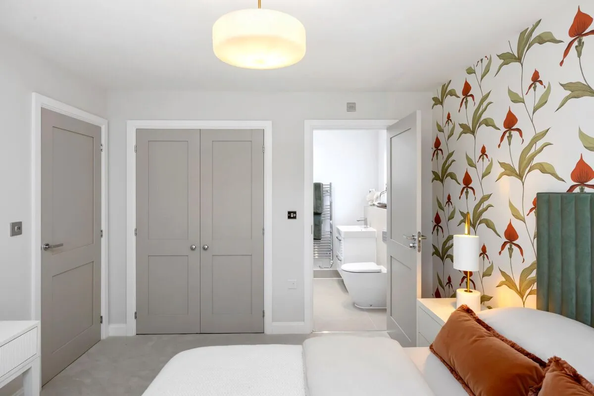 Brooklands Grove, Weybridge, KT13, photo 12