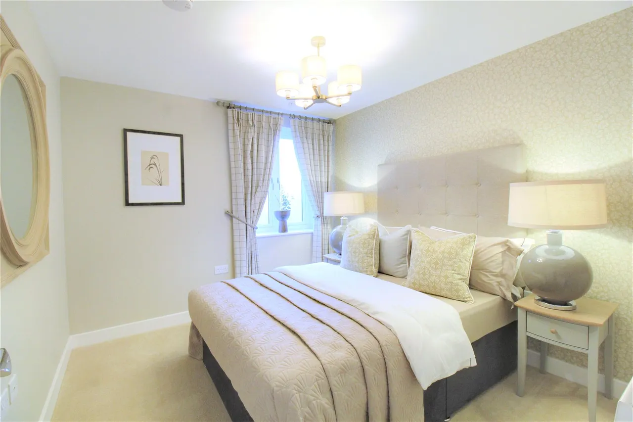 Station Road, Hook, Hamshire, RG27 9PH, photo 8
