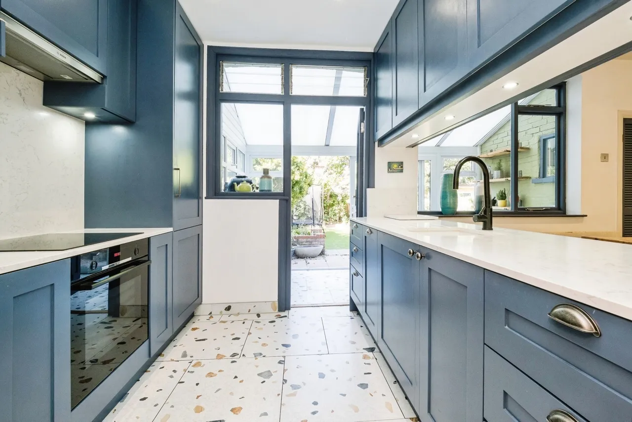 Netherfield Gardens, Barking, London, IG11, photo 2