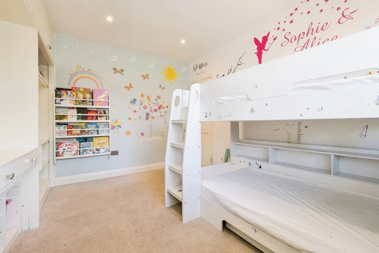 Netherfield Gardens, Barking, London, IG11, photo 15