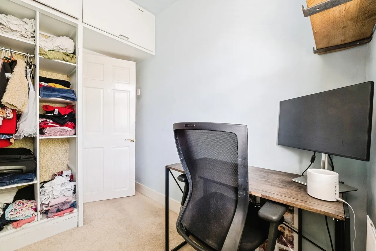 Netherfield Gardens, Barking, London, IG11, photo 20
