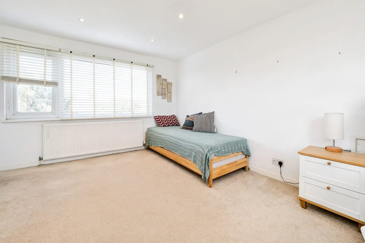 Netherfield Gardens, Barking, London, IG11, photo 21