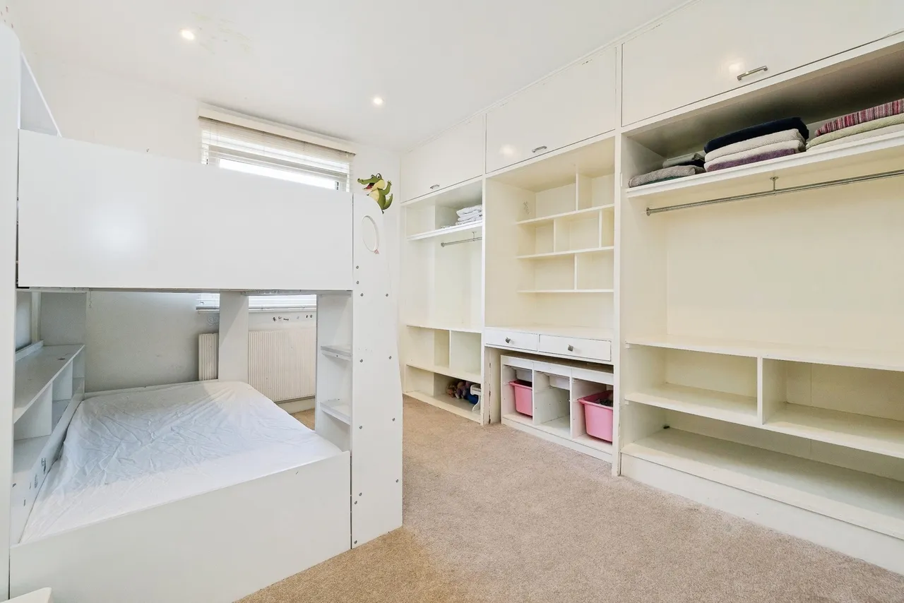 Netherfield Gardens, Barking, London, IG11, photo 16