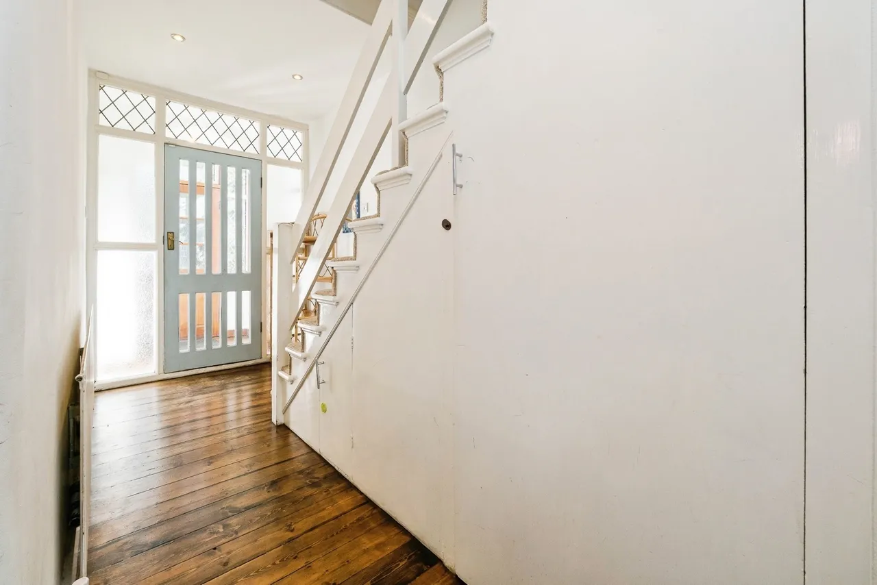 Netherfield Gardens, Barking, London, IG11, photo 25