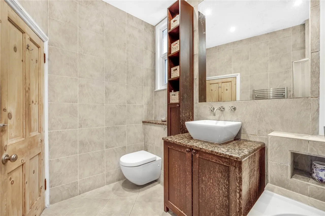 Hazelbourne Road, London, SW12, photo 6