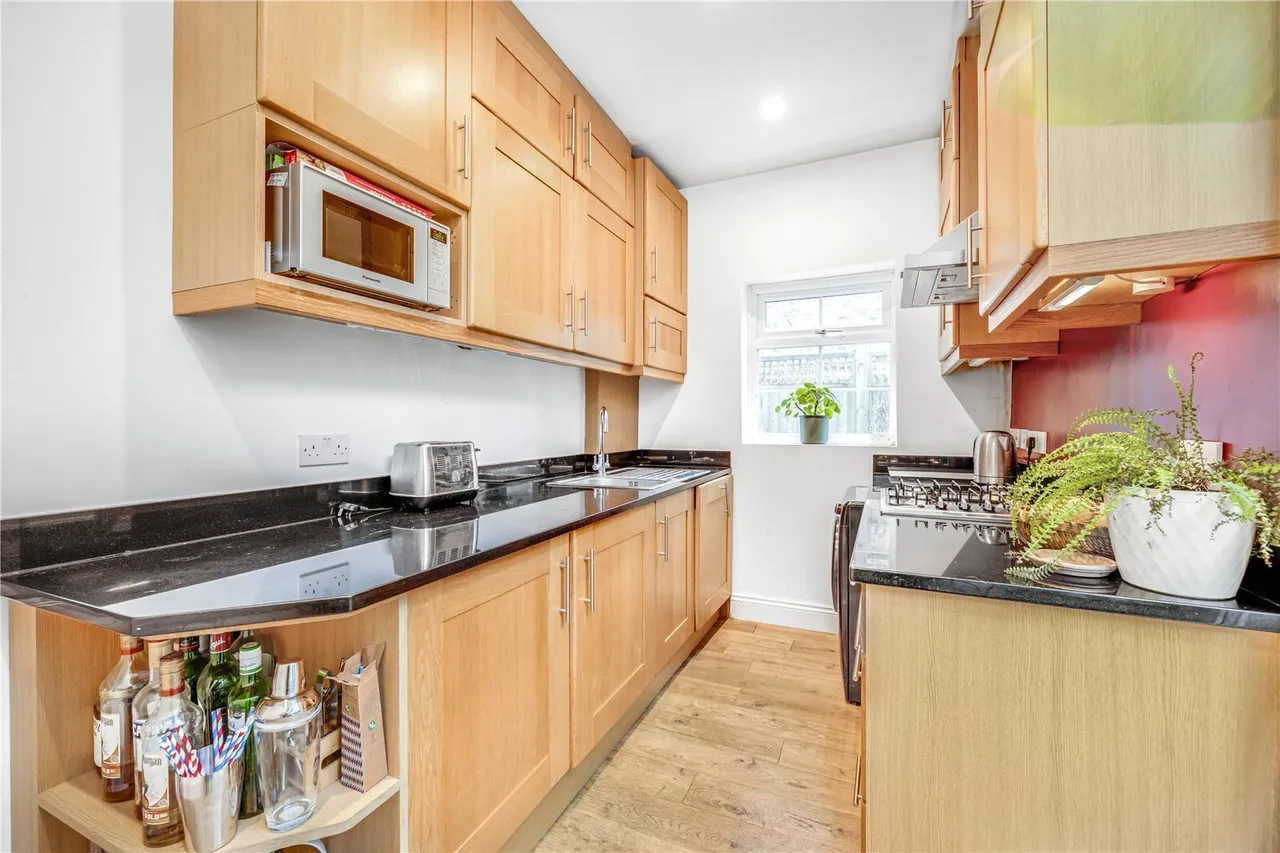 Hazelbourne Road, London, SW12, photo 9