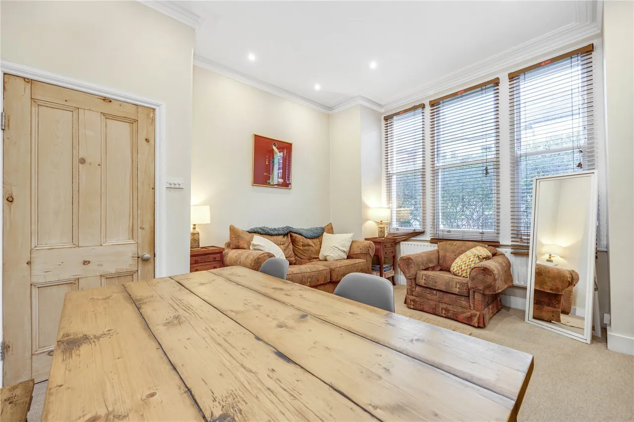 Hazelbourne Road, London, SW12, photo 4