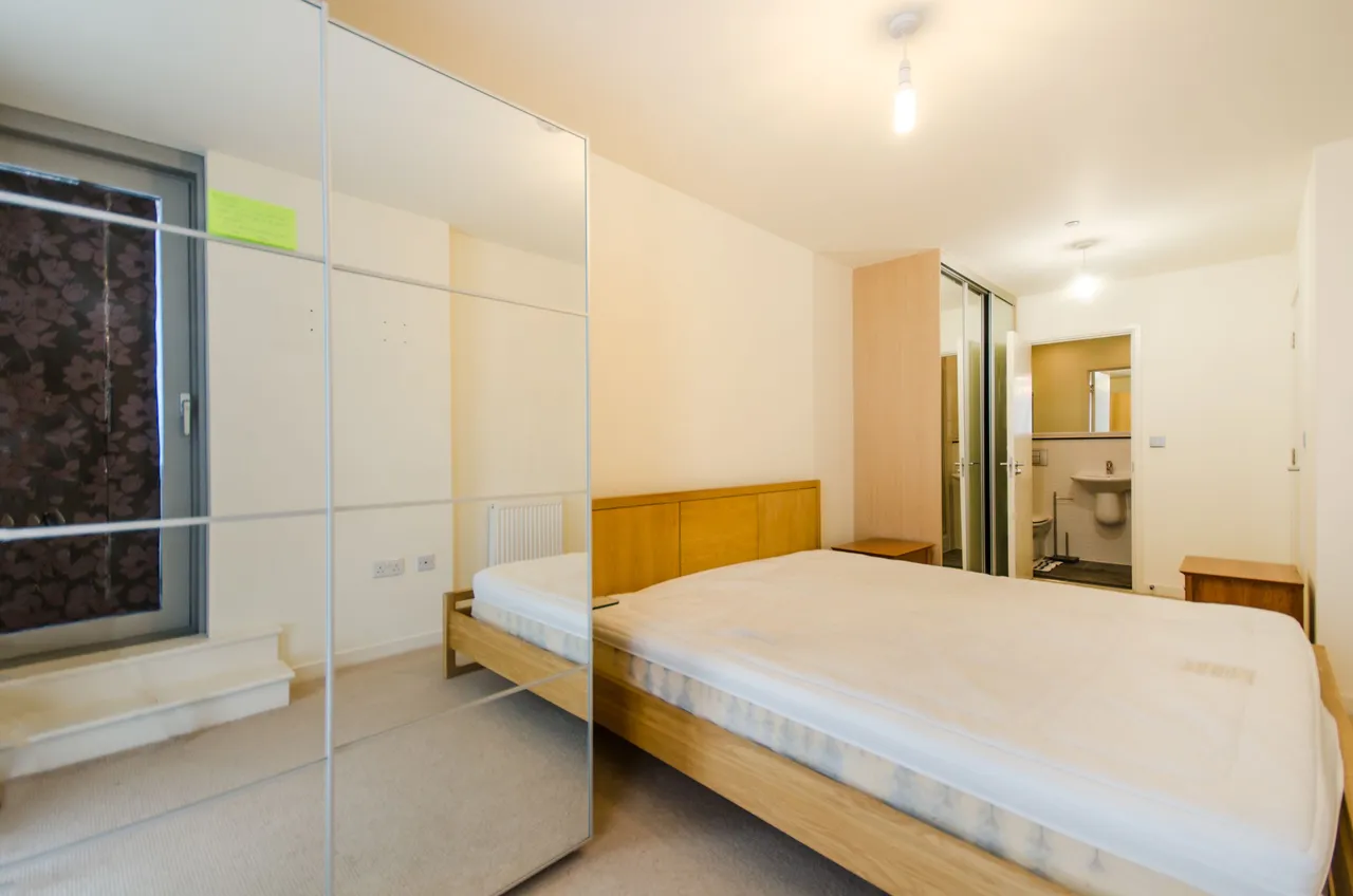 56 Cavatina Point, 3 Dancers Way, London, photo 3