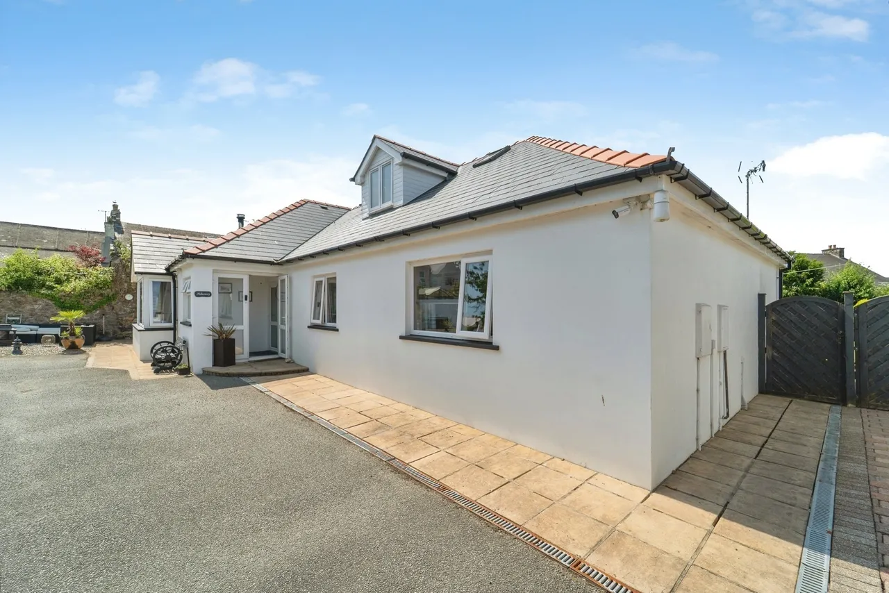 Smyth Street, Fishguard, SA65, photo 21
