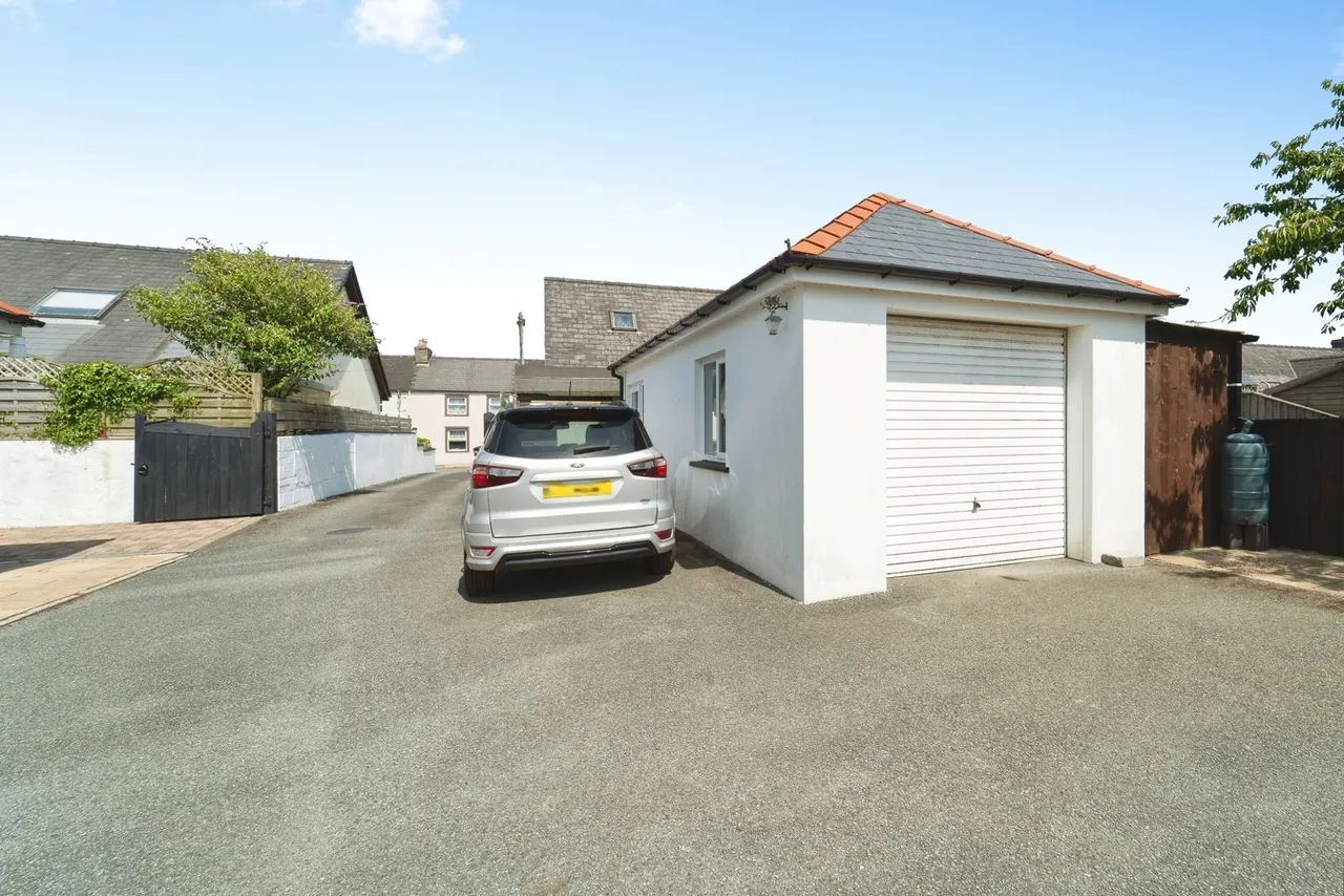 Smyth Street, Fishguard, SA65, photo 22