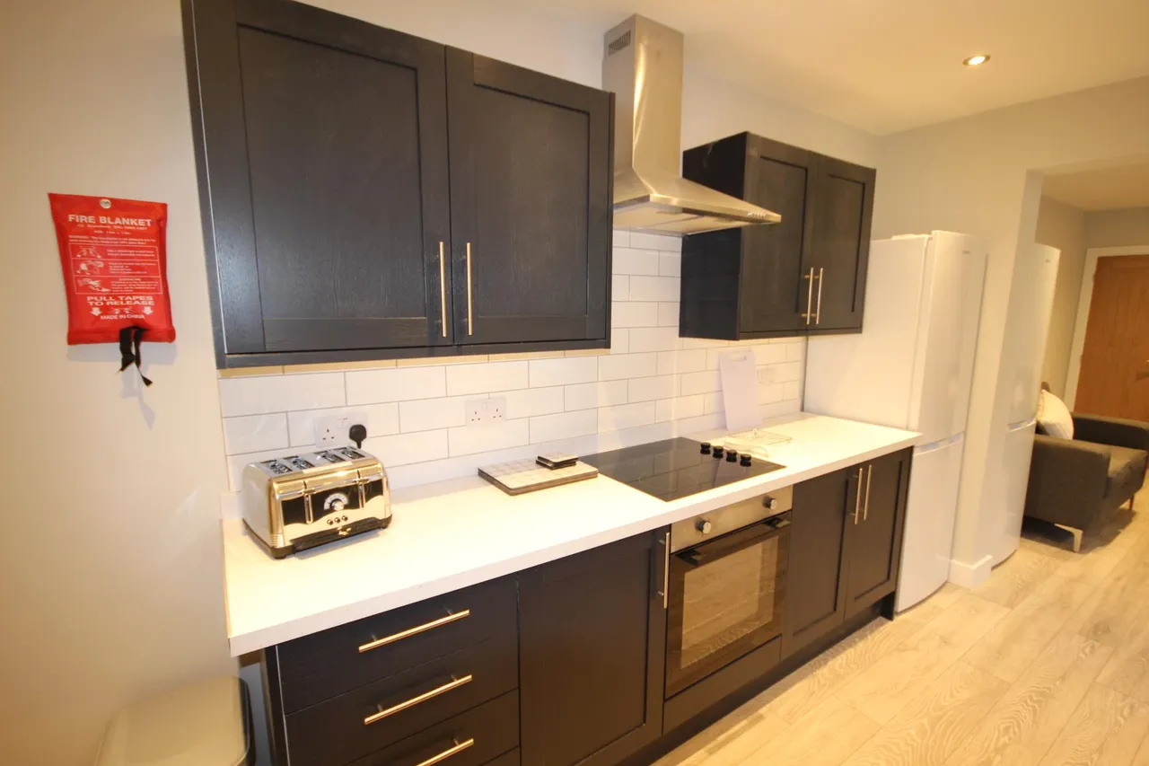 Belvedere Road, Burton upon Trent, DE13, photo 7