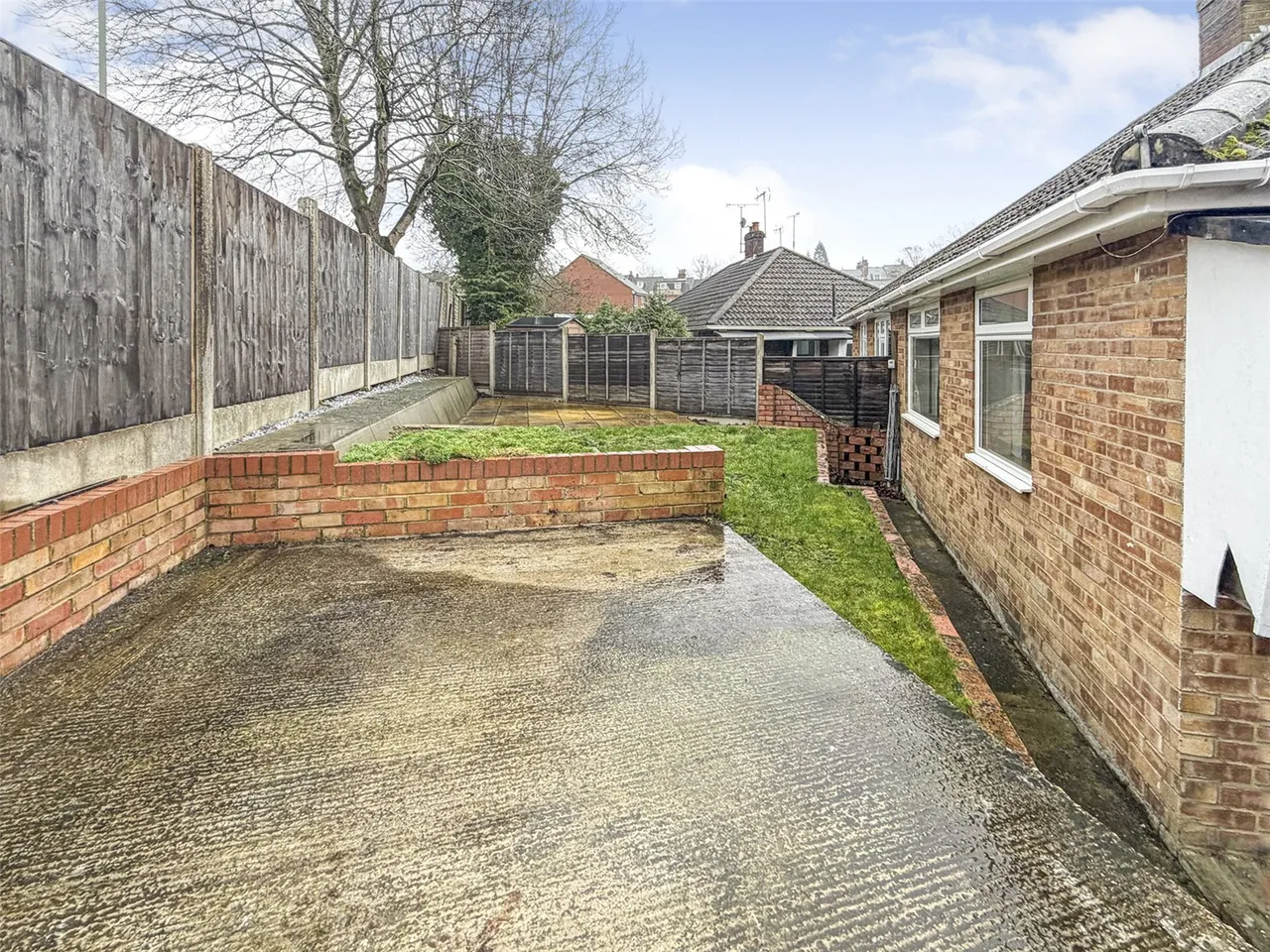 Wellington Gardens, Cambridge Road, Aldershot, Hampshire, GU11 3LB, photo 12