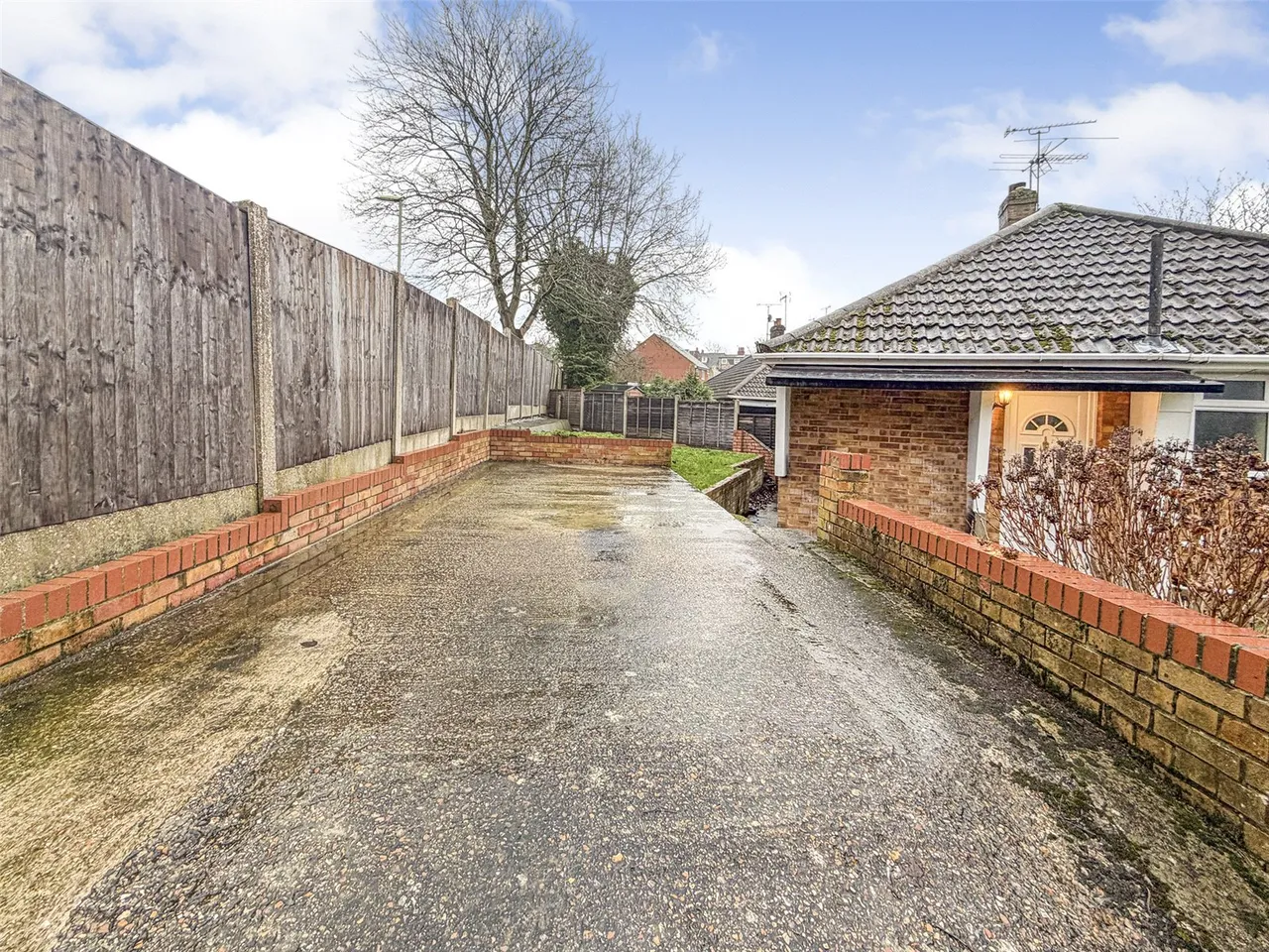 Wellington Gardens, Cambridge Road, Aldershot, Hampshire, GU11 3LB, photo 11