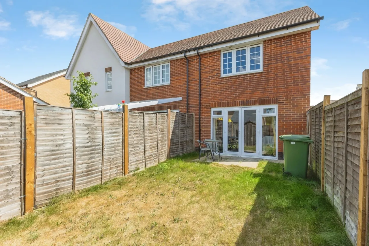 Curlew Crescent, Wymondham, Norfolk, NR18, photo 11