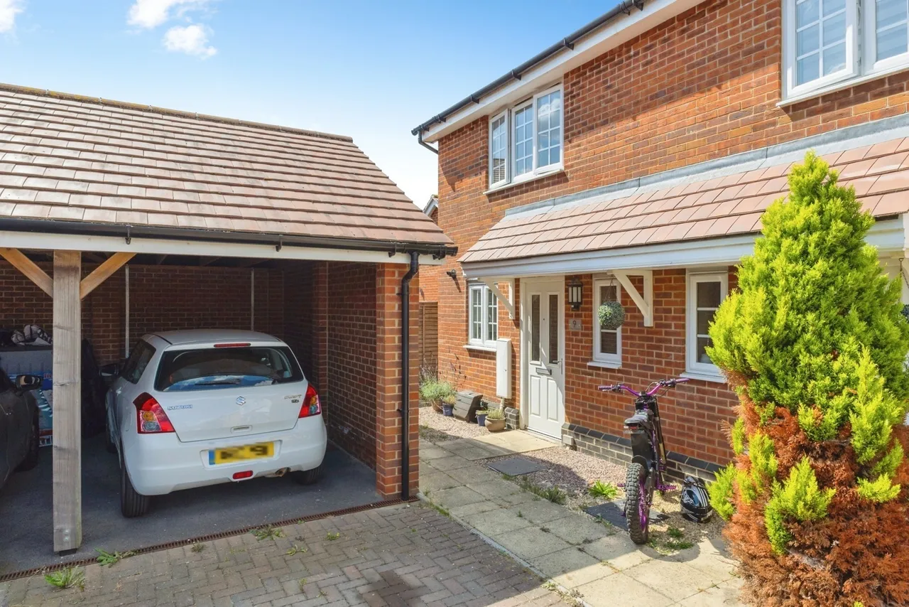 2 bed house for sale — Curlew Crescent, Wymondham, Norfolk, NR18