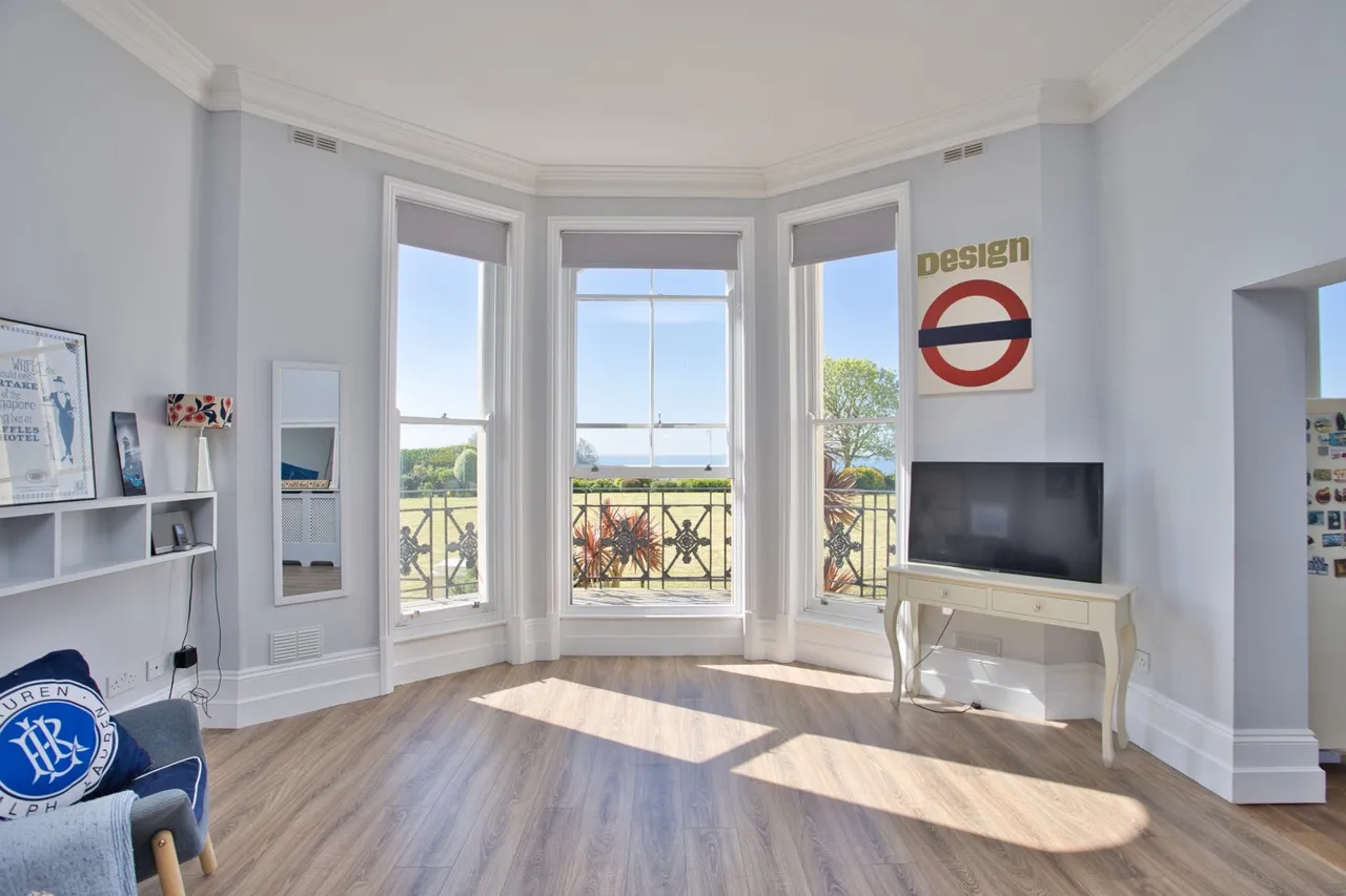 Clifton Crescent, Folkestone, CT20, photo 2