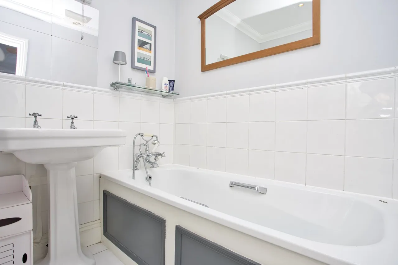 Clifton Crescent, Folkestone, CT20, photo 9
