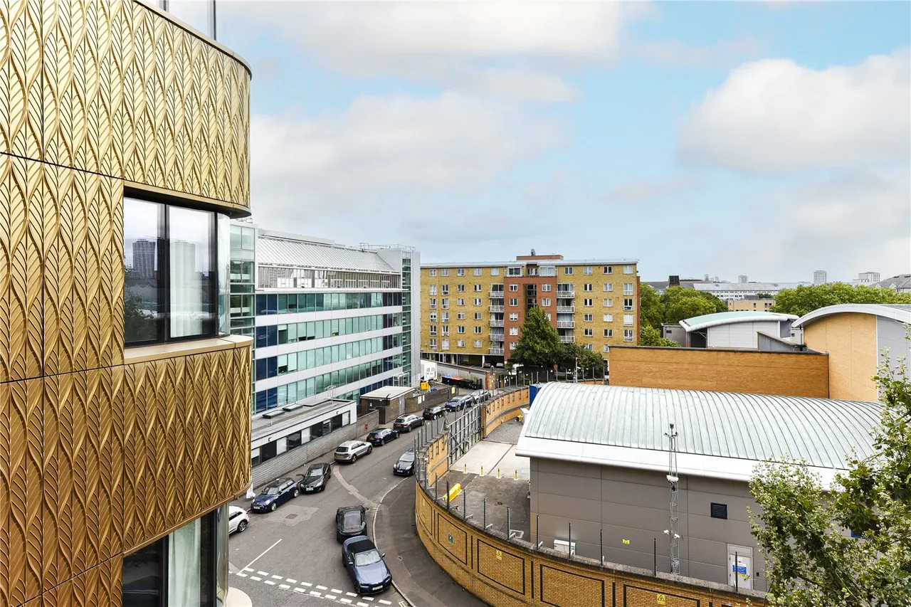 Lodge Road, London, NW8, photo 8