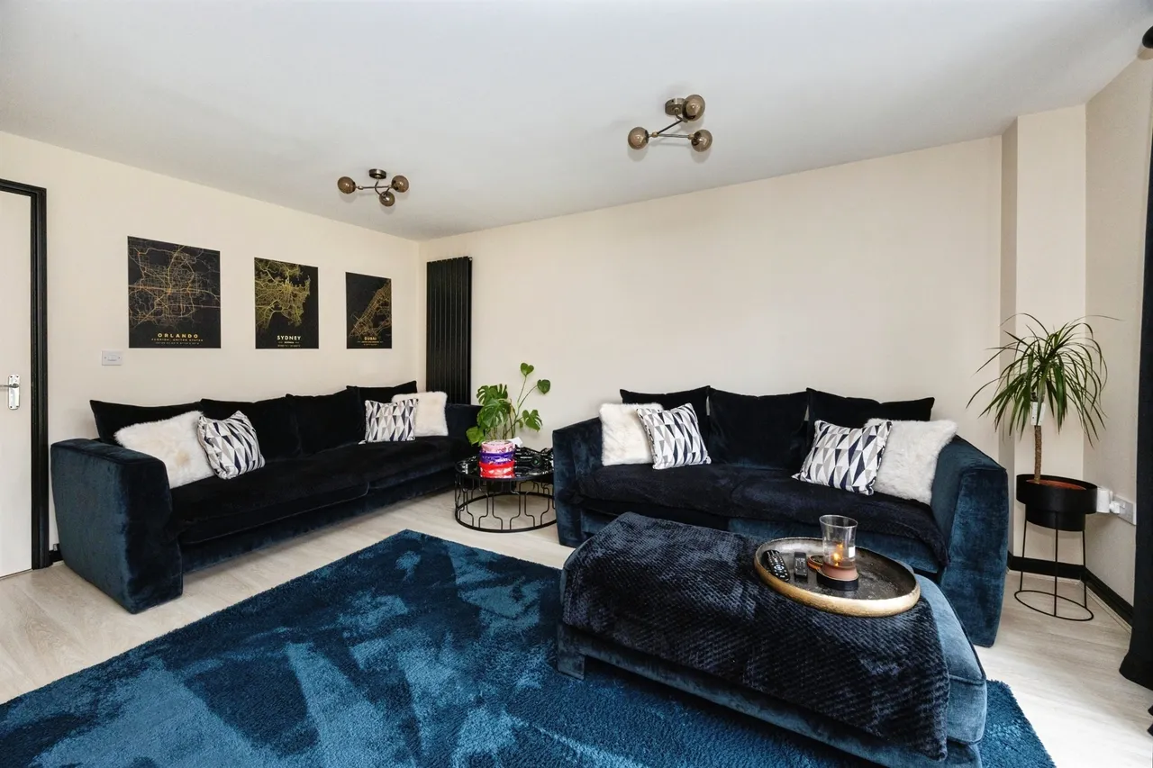 Violet Way, Kingsnorth, TN23, photo 10
