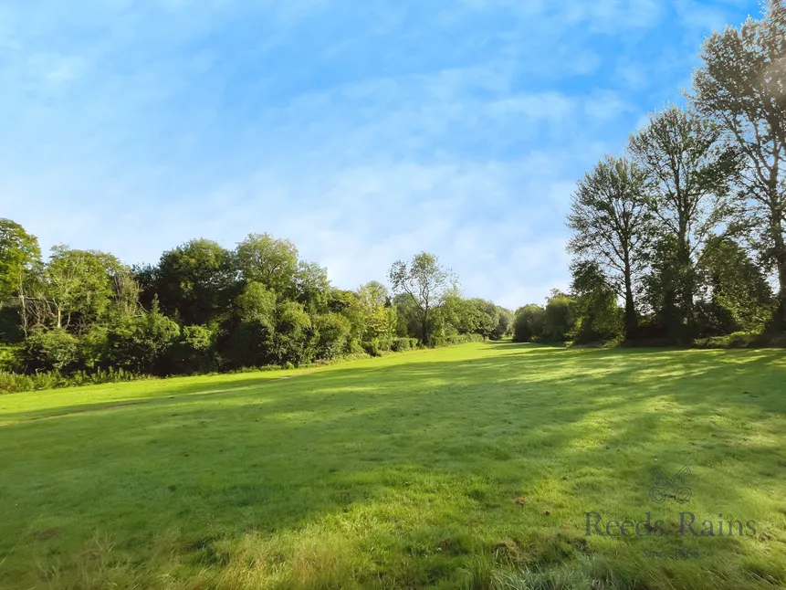 Gloucester Grange, Newcastle, ST5, photo 9