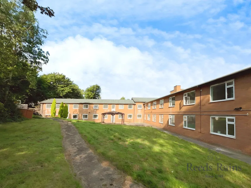 Gloucester Grange, Newcastle, ST5, photo 10